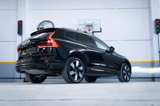 Volvo XC 60 2023 ΕΛΛΗΝΙΚΟ/ T6 / PLUS DARK EDITION/ PANORAMA-thumb-36