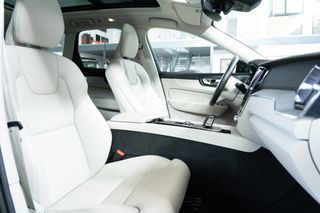 Volvo XC 60 2023 ΕΛΛΗΝΙΚΟ/ T6 / PLUS DARK EDITION/ PANORAMA-thumb-42