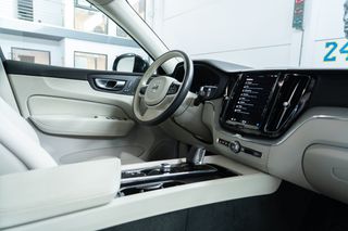 Volvo XC 60 2023 ΕΛΛΗΝΙΚΟ/ T6 / PLUS DARK EDITION/ PANORAMA-thumb-44