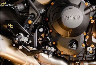 ΜΑΣΠΙΕΔΕΣ ΑΓΩΝΙΣΤΙΚΟΙ Lightech R Version Rear Sets Yamaha Mt-09 / Sp / Tracer 2018-2020