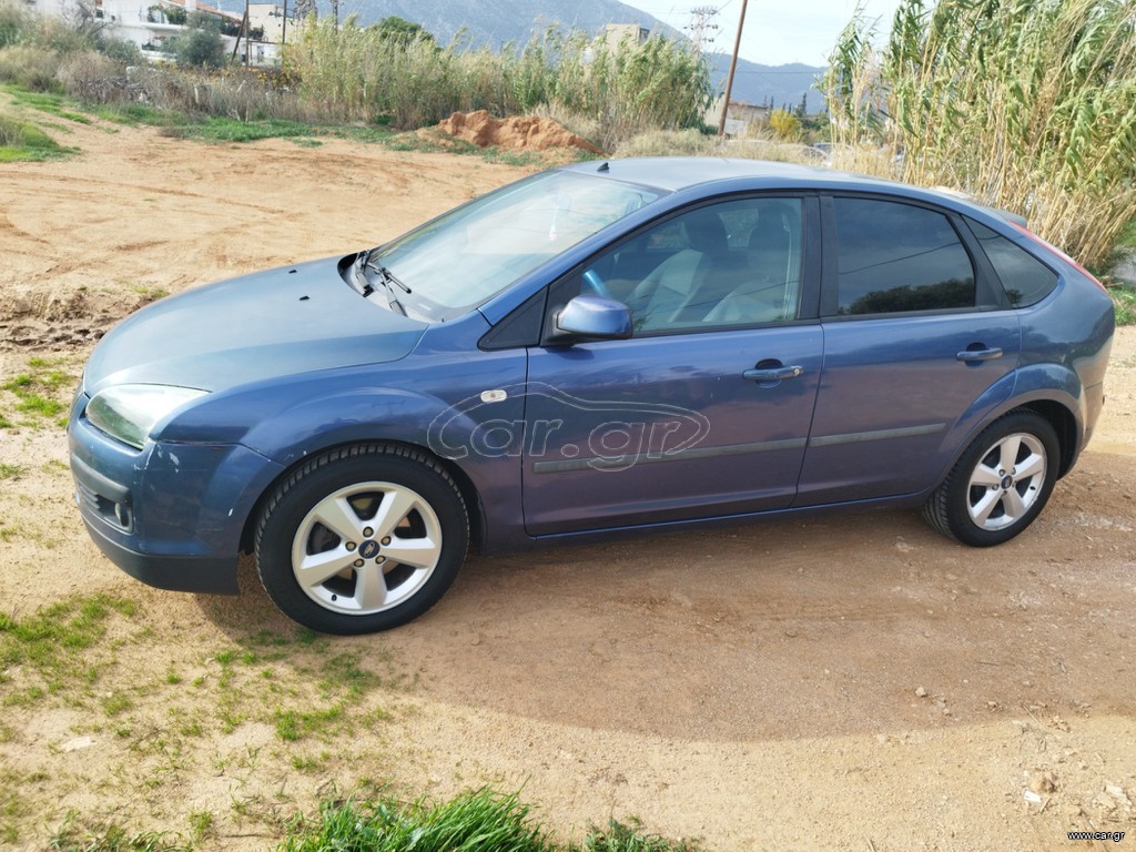 Ford Focus 2005 Θέλει μηχανή -Μεταβιβαζετε