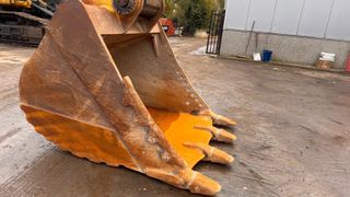 Εκσκαφέας Με Ερπύστριες CAT 2017 352F-thumb-6