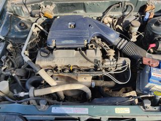 Nissan Sunny 1989-thumb-11