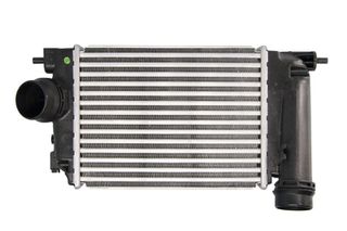 Ψυγείο αέρα υπερπλήρωσης NISSAN QASHQAI II, X-TRAIL III; RENAULT GRAND SCENIC IV, KADJAR, MEGANE IV, SCENIC IV, TALISMAN 1.2-1.6 11.13
