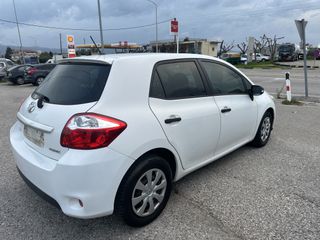 Toyota Auris 2012 1.4L Diesel-thumb-2