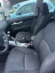 Toyota Auris 2012 1.4L Diesel-thumb-7