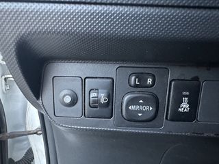 Toyota Auris 2012 1.4L Diesel-thumb-10