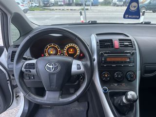 Toyota Auris 2012 1.4L Diesel-thumb-11