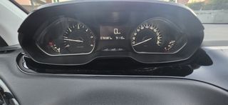 Peugeot 208 2016 DIESEL-thumb-8