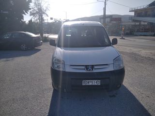 Peugeot Partner 2004 ΜΕ ΔΥΟ ΠΛΑΙΝΕΣ ΣΥΡΟΜΕΝΕΣ