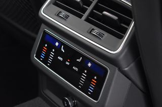 Audi A6 2021 50 TFSIe-thumb-33
