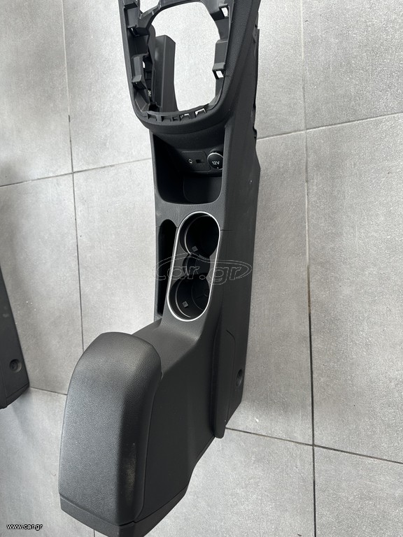 ΤΕΜΠΕΛΗΣ FORD FIESTA 10-17