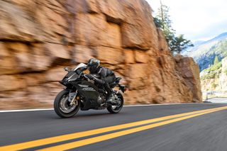 Yamaha YZF-R9 EU5+ 2025 ΕΤΟΙΜΟΠΑΡΑΔΟΤΟ!-thumb-17