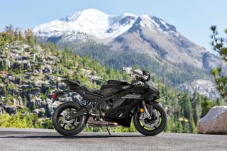Yamaha YZF-R9 EU5+ 2025 ΕΤΟΙΜΟΠΑΡΑΔΟΤΟ!-thumb-20