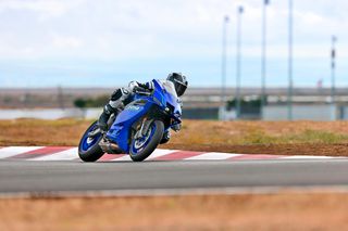 Yamaha YZF-R9 EU5+ 2025 ΕΤΟΙΜΟΠΑΡΑΔΟΤΟ!-thumb-25