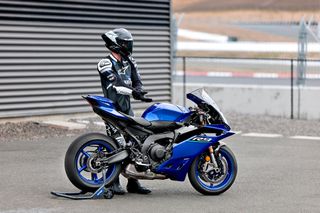 Yamaha YZF-R9 EU5+ 2025 ΕΤΟΙΜΟΠΑΡΑΔΟΤΟ!-thumb-2