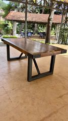 Industrial Τραπέζι Χειροποίητο – Ιδανικό για Σπίτι ή Επαγγελματικό Χώρο