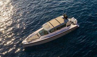 Axopar 2020 37 Cross Cabin