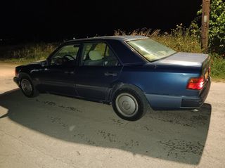 Mercedes-Benz E 200 1991 W124-thumb-7