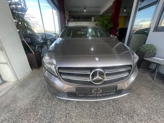 Mercedes-Benz A 180 2015-thumb-1