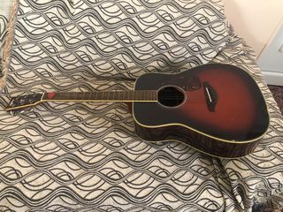 Πωλείται ΚΙΘΑΡΑ YAMAHA-thumb-2