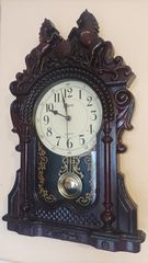 Ρολόϊ τοίχου καινούριο, με μουσική και εκκρεμές.