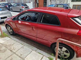Kia Ceed / cee'd 2010-thumb-9