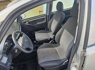 Opel Meriva 2004-thumb-5