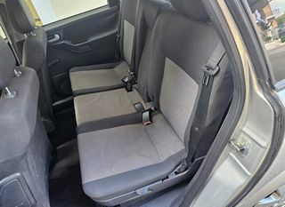 Opel Meriva 2004-thumb-11