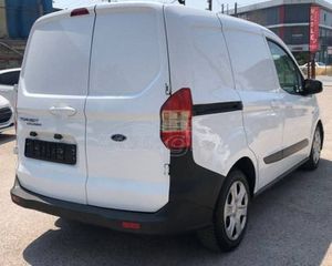 Ford Courier 2016-thumb-5