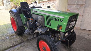 Αμπελουργικά Τρακτέρ Fendt 1991 250v