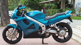 Honda VFR 750 1994 RC 36 / GEN 2-thumb-12