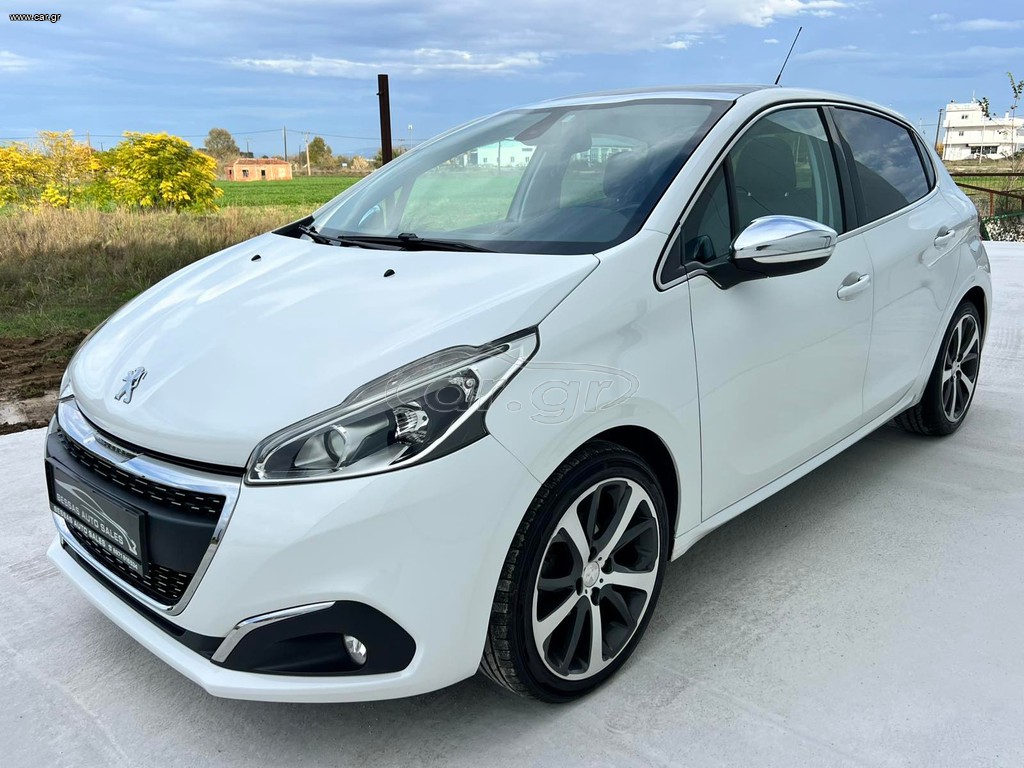 Peugeot 208 2015 1.2 PURETECH 100 PANORAMA SPORT PACKET