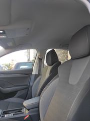 Skoda Octavia 2024-thumb-10