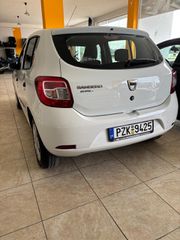 Dacia Sandero 2015-thumb-1