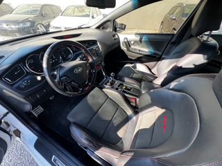 Kia Ceed / cee'd 2014 GT-thumb-27