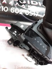 Toyota CH-R auto-thumb-1