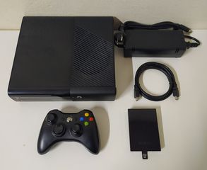 Microsoft Xbox 360E 250GB & 4 Παιχνίδια