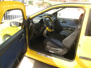 Fiat Punto 2003 1.2 16V SPORTING-thumb-10