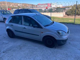 Ford Fiesta 2006-thumb-3
