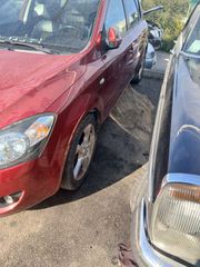Kia Ceed / cee'd 2008 2,0 crdi 140-thumb-6