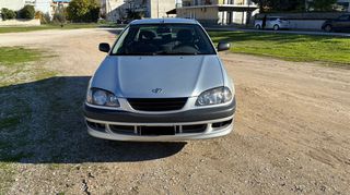 Toyota Avensis 2000