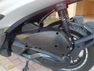 Piaggio Beverly 300i 2024-thumb-7