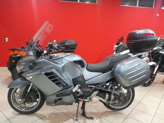 Kawasaki GTR 1400 2009-thumb-2