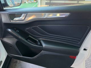 Ford Focus 2019 DIESEL FULL EXTRA-thumb-8