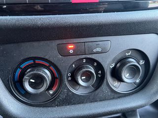 Fiat Doblo 2018-thumb-9