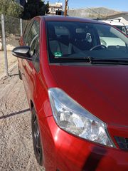 Toyota Yaris 2013 YARIS 1.3 VVTI-thumb-2