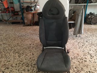 Κάθισμα δεξί για SMART 450 FOR TWO έκδοση GRANDSTYLE θερμαινόμενο σε άριστη κατάσταση. 06'