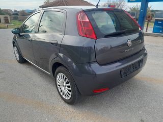 Fiat Punto 2016-thumb-4