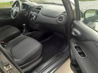 Fiat Punto 2016-thumb-7